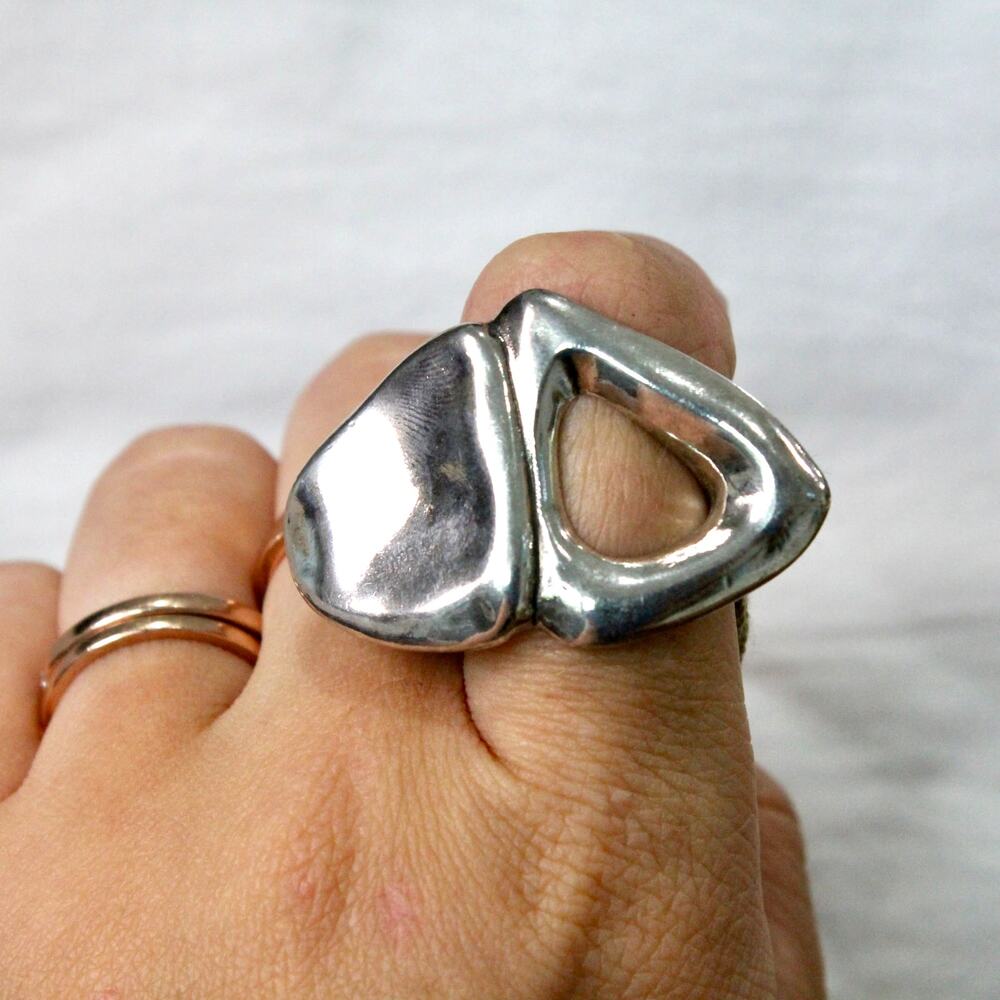 NWT UNO de 50 Large Abstract Broken Heart Silver Statement Ring Size 8.25